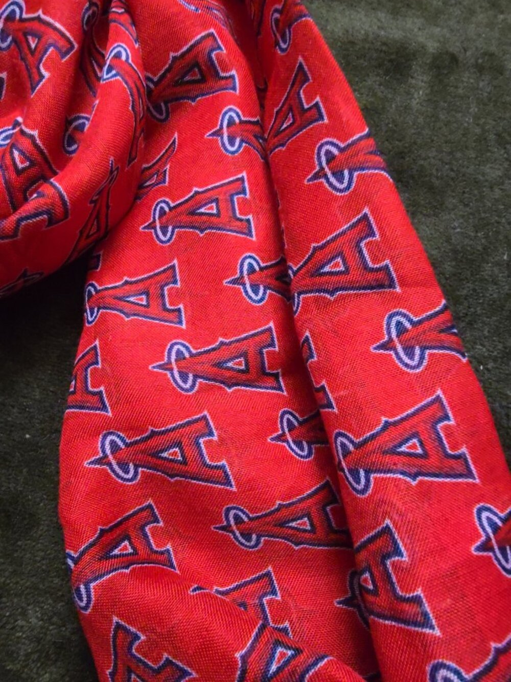 Los Angeles Angels Infinity Scarf Red Logo MLB SGA New With Tag